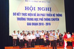Trường THPT Chuyên Hưng Yên được Bộ giáo dục và đào tạo tặng bằng khen