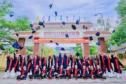 Thông báo tuyển sinh vào lớp 10 THPT Chuyên Hưng Yên năm học 2021 - 2022